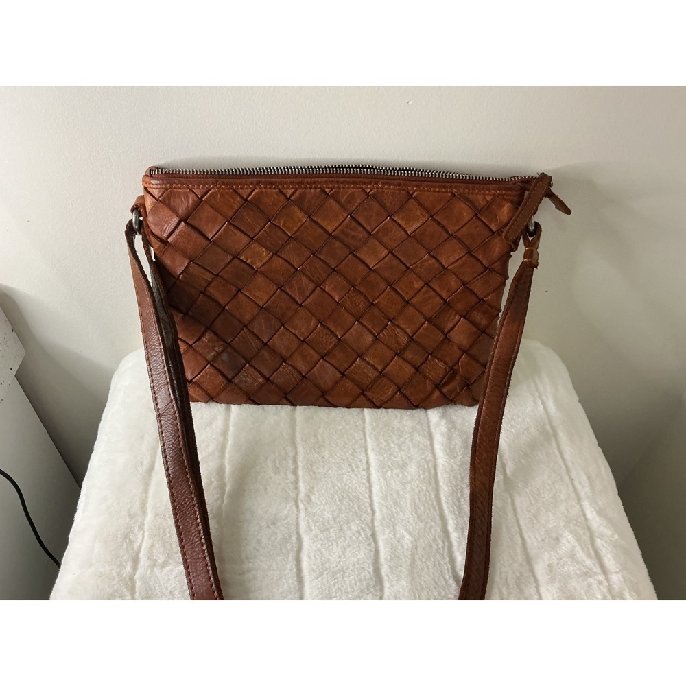 Valenca Holland Brown Woven Leather Crossbody Bag Cognac Small Messenger Purse